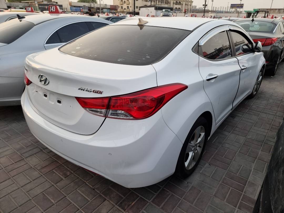2012 HYUNDAI AVANTE — 242521 KM — Lot 488967 — Souq - Marhaba Auctions Used Cars - Image 4