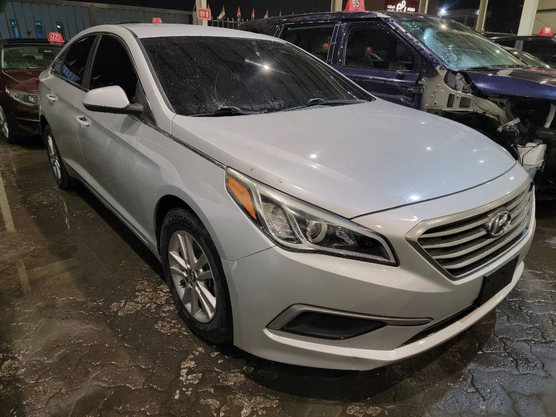 2017 HYUNDAI SONATA — 132097 Miles — Lot HH562310 — Main - Marhaba Auctions Used Cars - Image 4