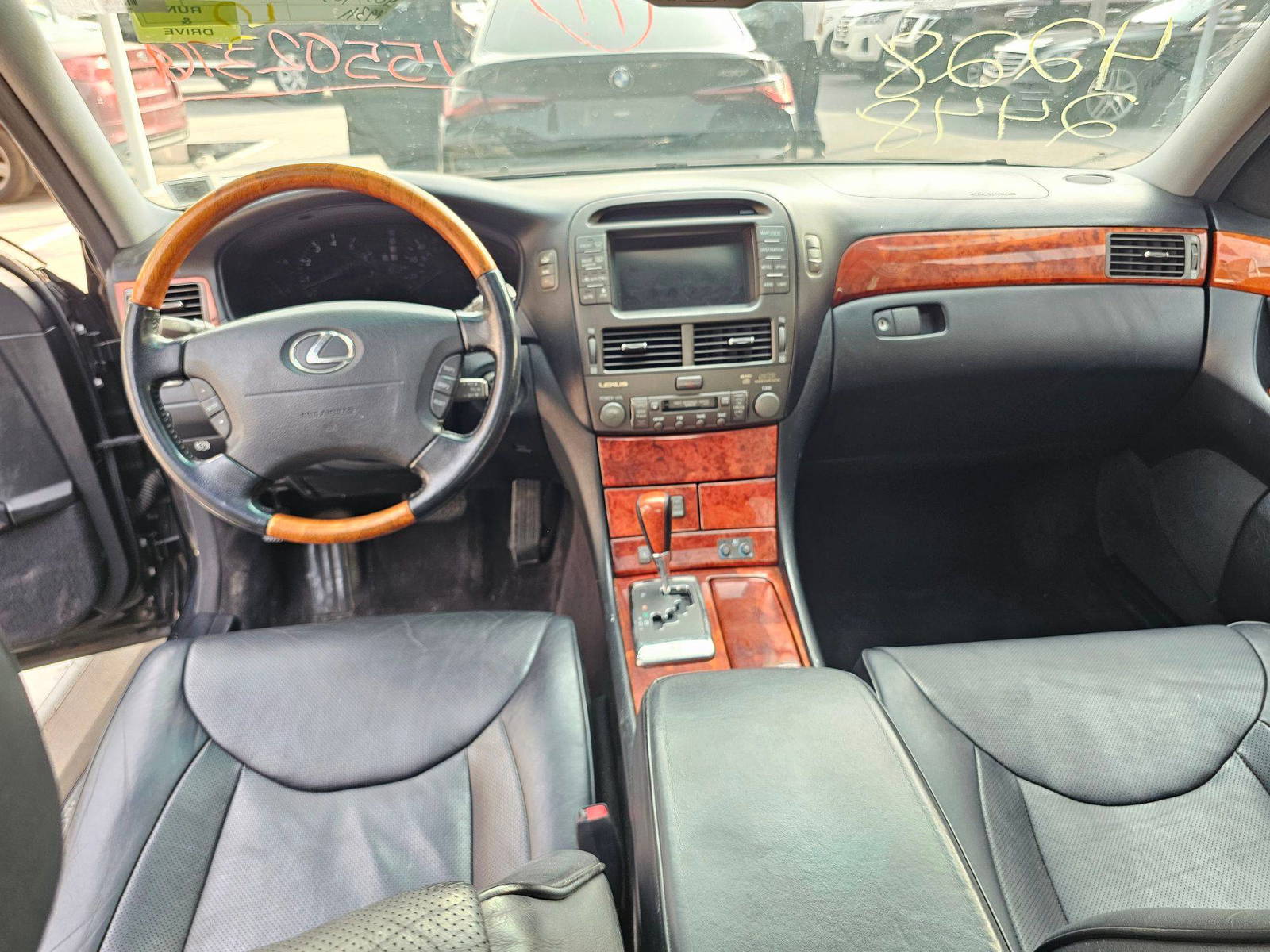 2005 LEXUS LS 430 — 198621 Miles — Lot 36F155023769 — Souq - Marhaba Auctions Used Cars - Image 7