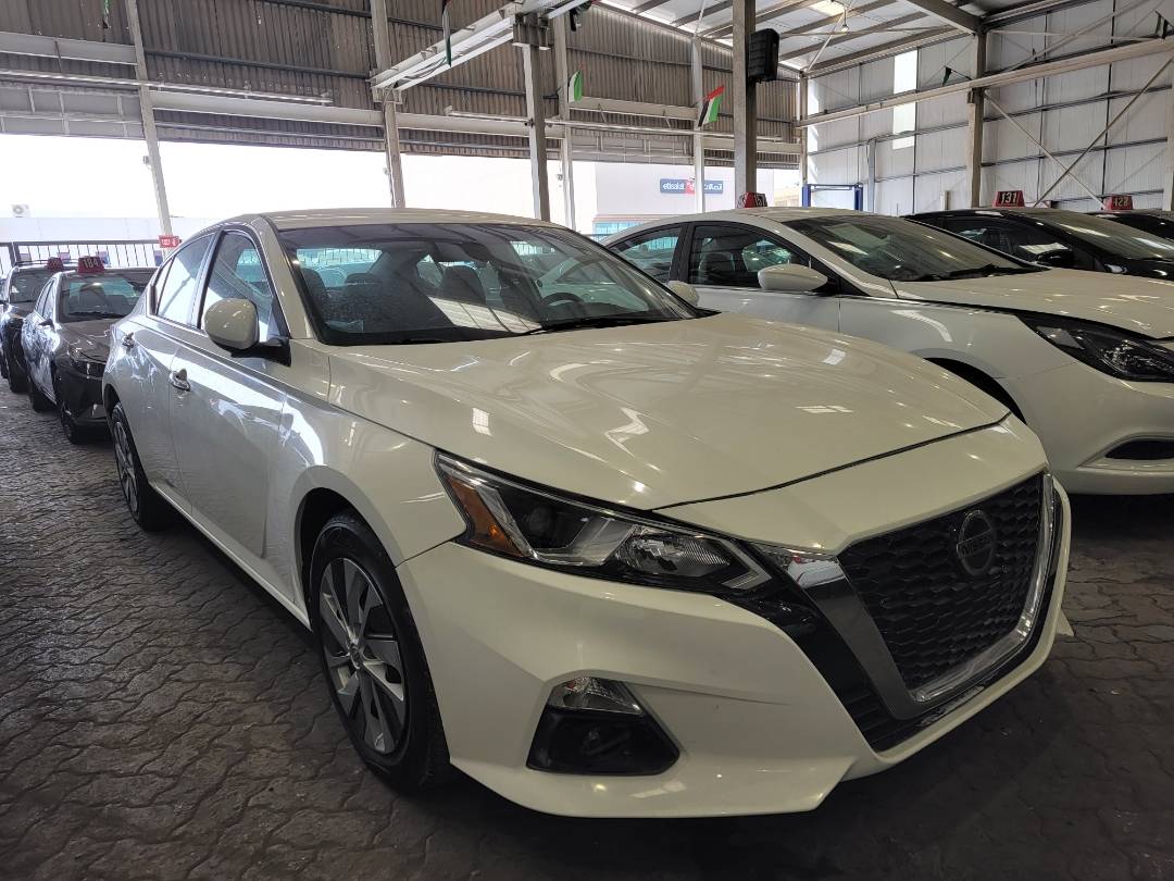 2020 NISSAN ALTIMA — 57726 Miles — Lot LC242773 — Main - Marhaba Auctions Used Cars - Image 4