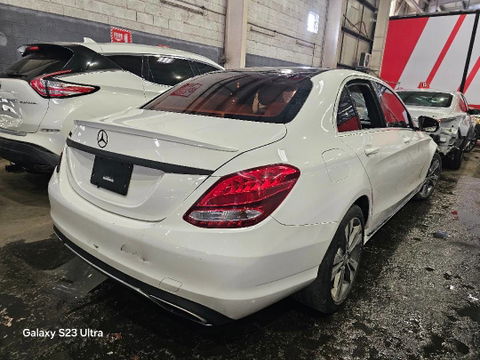 MERCEDES BENZ C300