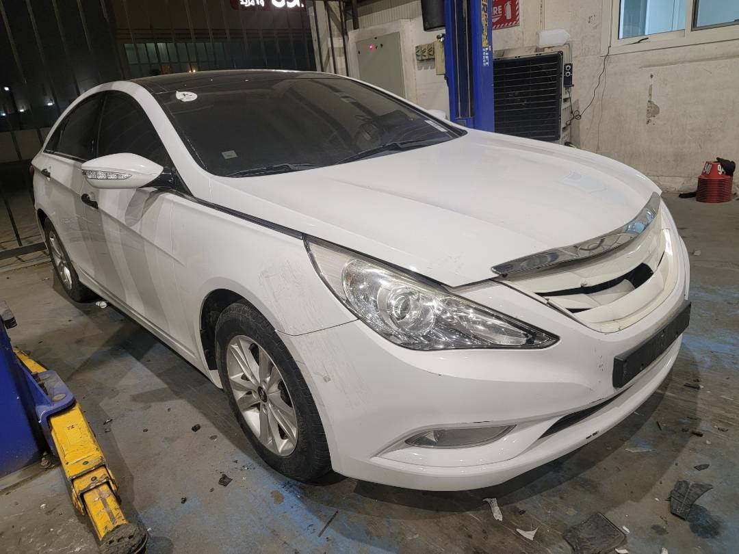2010 HYUNDAI SONATA — 108574 KM — Lot 079014 — Main - Marhaba Auctions Used Cars - Image 4