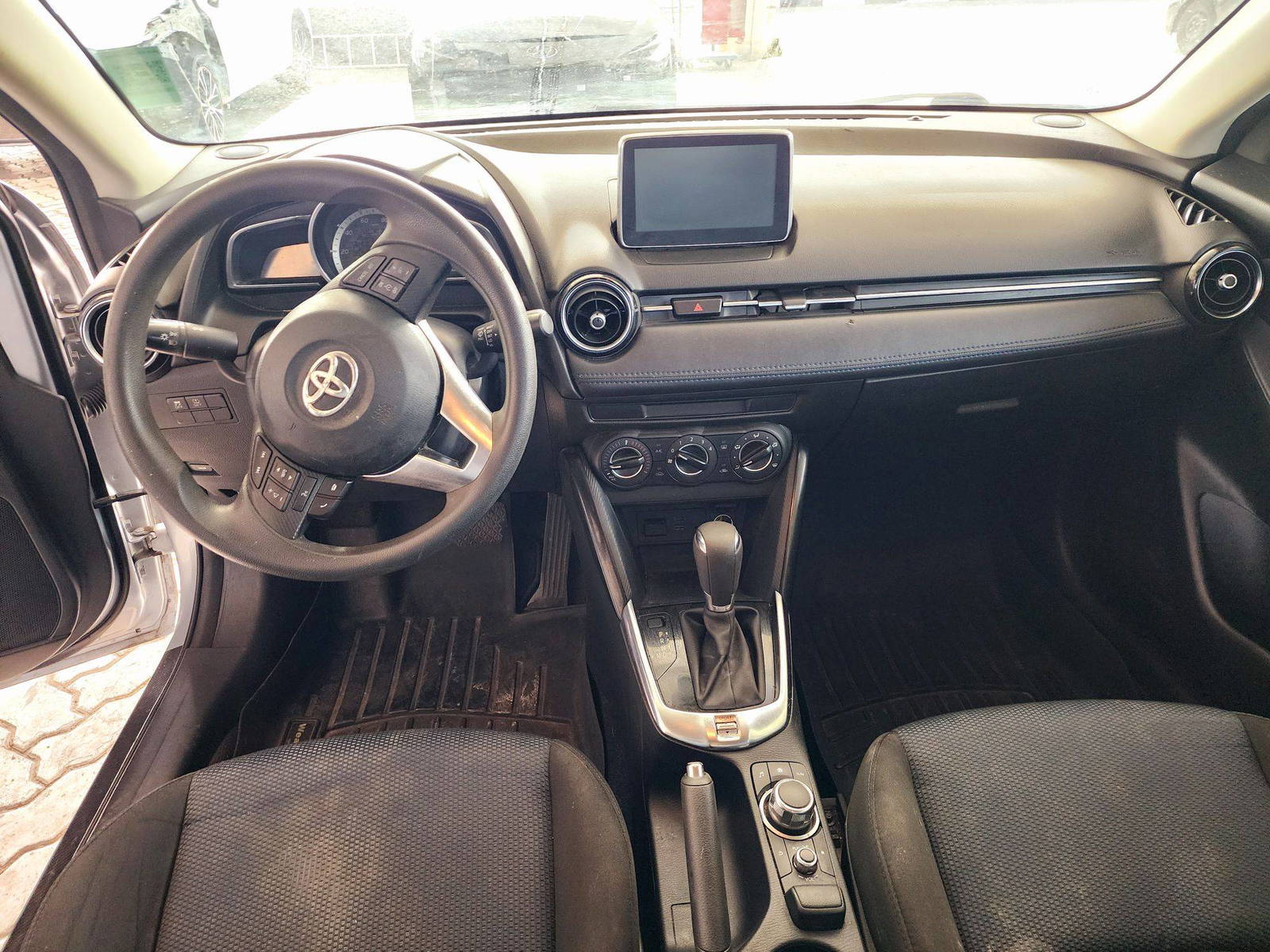 2018 TOYOTA YARIS — 134416 Miles — Lot 41091290 — Souq - Marhaba Auctions Used Cars - Image 7