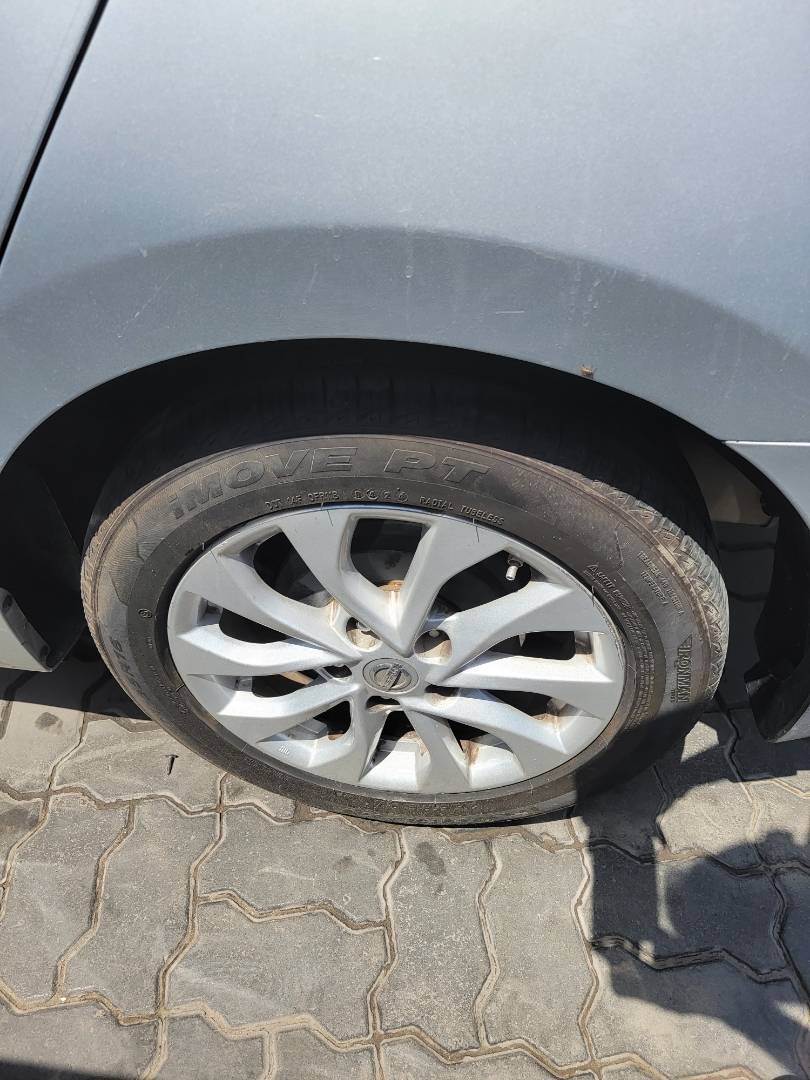 2019 NISSAN SENTRA — 105239 Miles — Lot KL614583 — Main - Marhaba Auctions Used Cars - Image 9