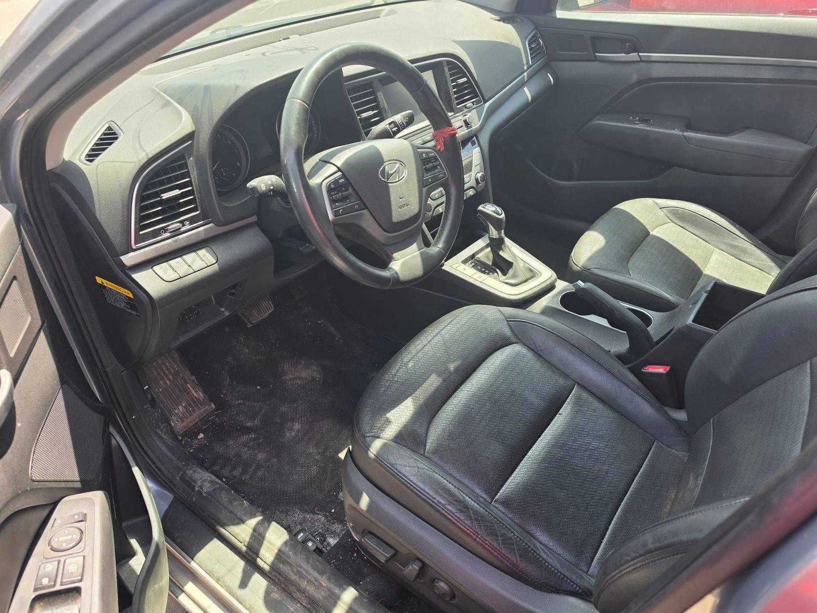 HYUNDAI ELANTRA 2017 - Marhaba Auction Used Cars - Image 9