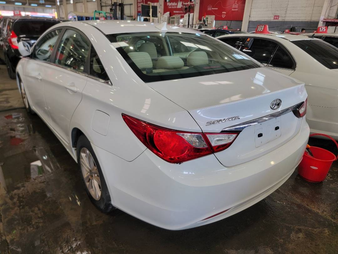 2011 HYUNDAI SONATA — 254808 Miles — Lot 71885813 - Marhaba Auctions Used Cars - Image 3