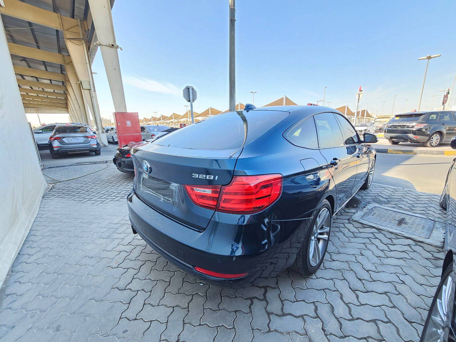2016 BMW 328i — 80032 KM — Lot 55GG500778 — Souq - Marhaba Auctions Used Cars - Image 5