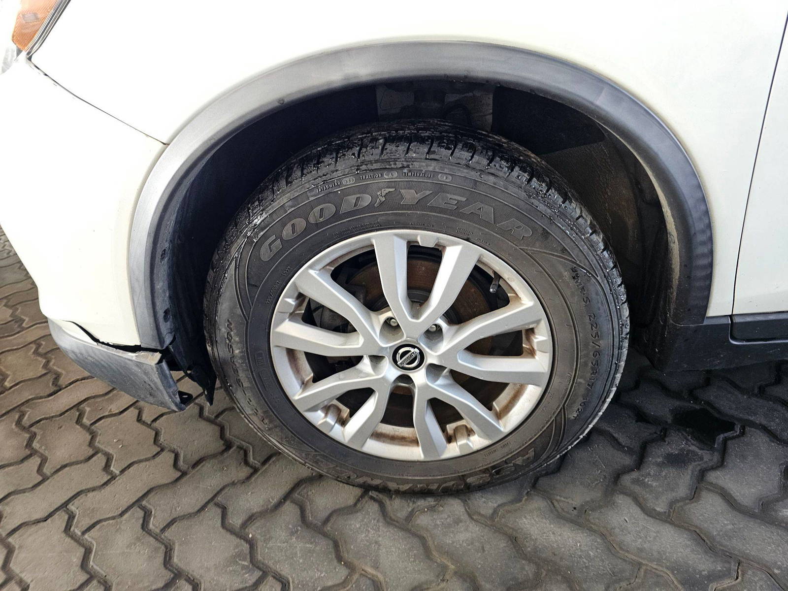 NISSAN ROGUE 2018 - Marhaba Auction Used Cars - Image 10