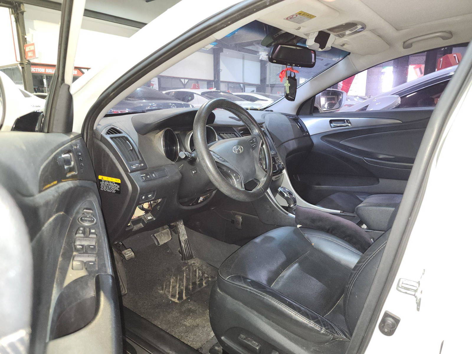 HYUNDAI SONATA 2014 - Marhaba Auction Used Cars - Image 10