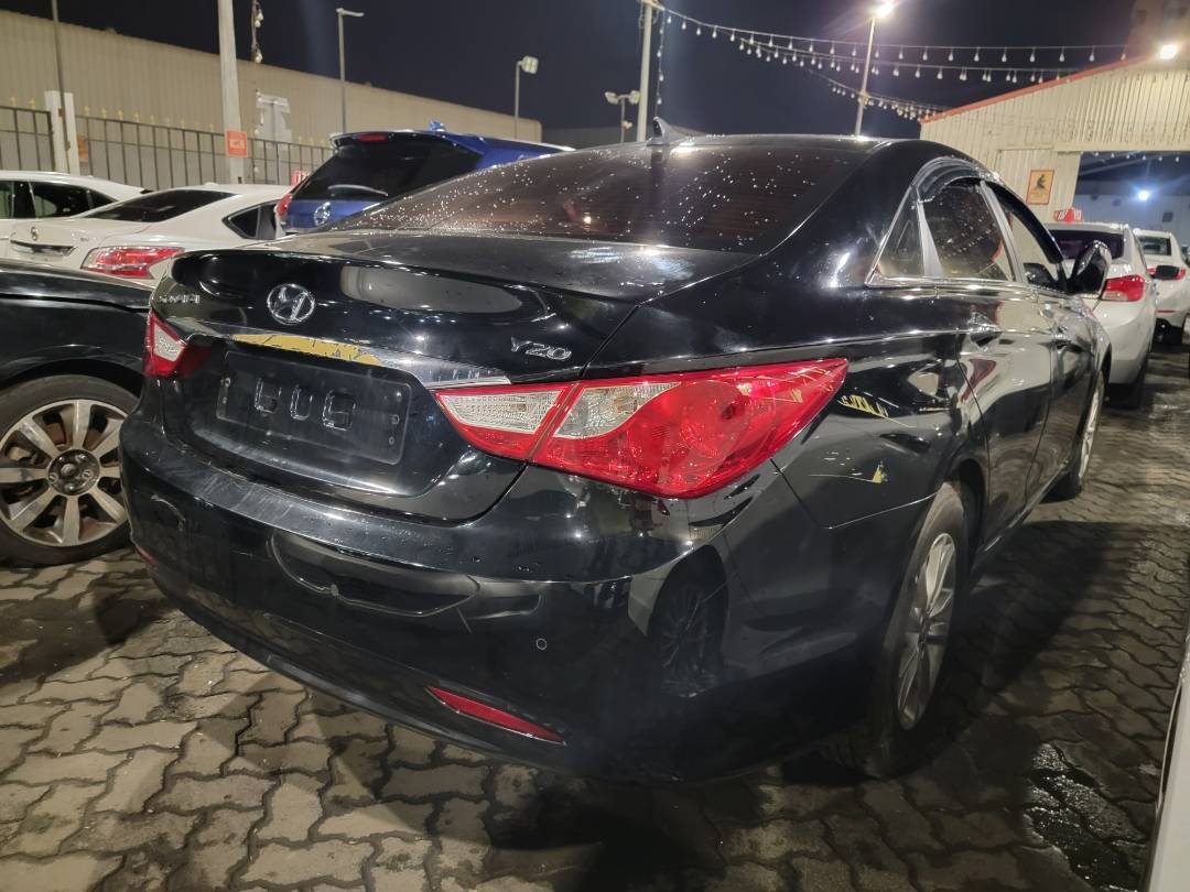2010 HYUNDAI SONATA — 160553 KM — Lot 083018 — Main - Marhaba Auctions Used Cars - Image 3