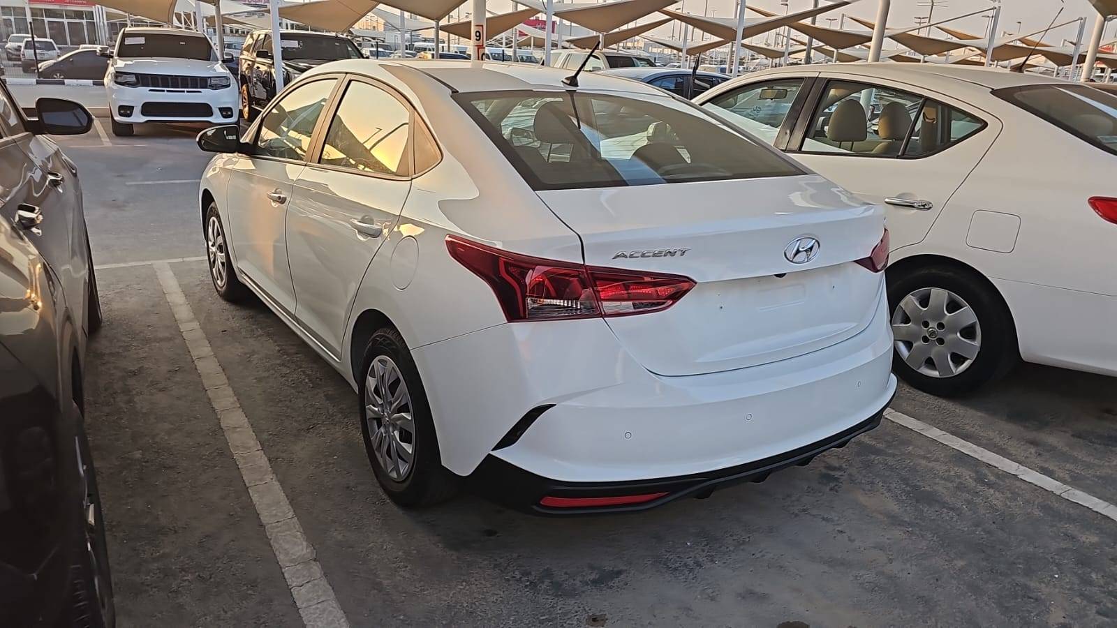 2023 HYUNDAI ACCENT — sold — 127690 KM — Lot 3PM349789 — Souq - Marhaba Auctions Used Cars - Image 5