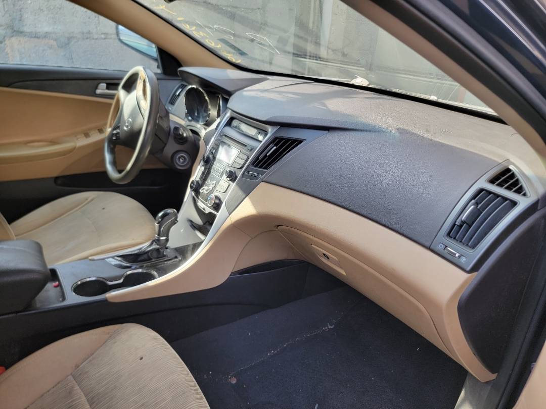2013 HYUNDAI SONATA — 221620 Miles — Lot 34956107 — Main - Marhaba Auctions Used Cars - Image 5