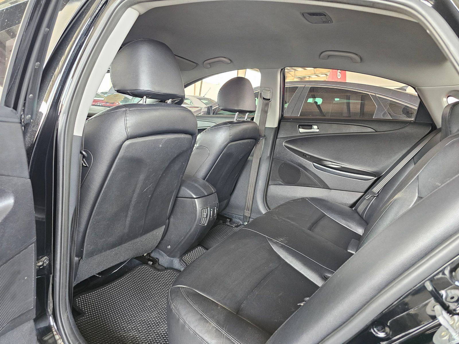 2012 HYUNDAI SONATA — 173456 KM — Lot 455498 — Souq - Marhaba Auctions Used Cars - Image 6