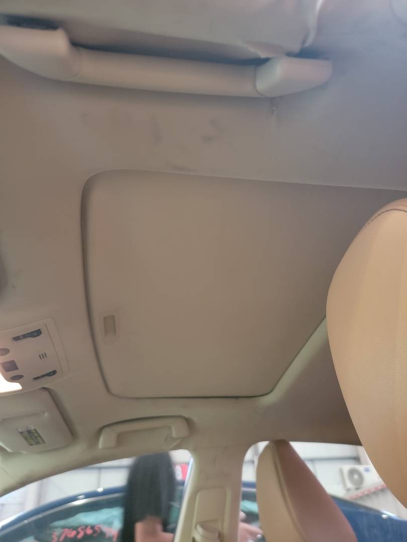 2015 LEXUS IS 250 — 103144 Miles — Lot 061145 - Marhaba Auctions Used Cars - Image 5