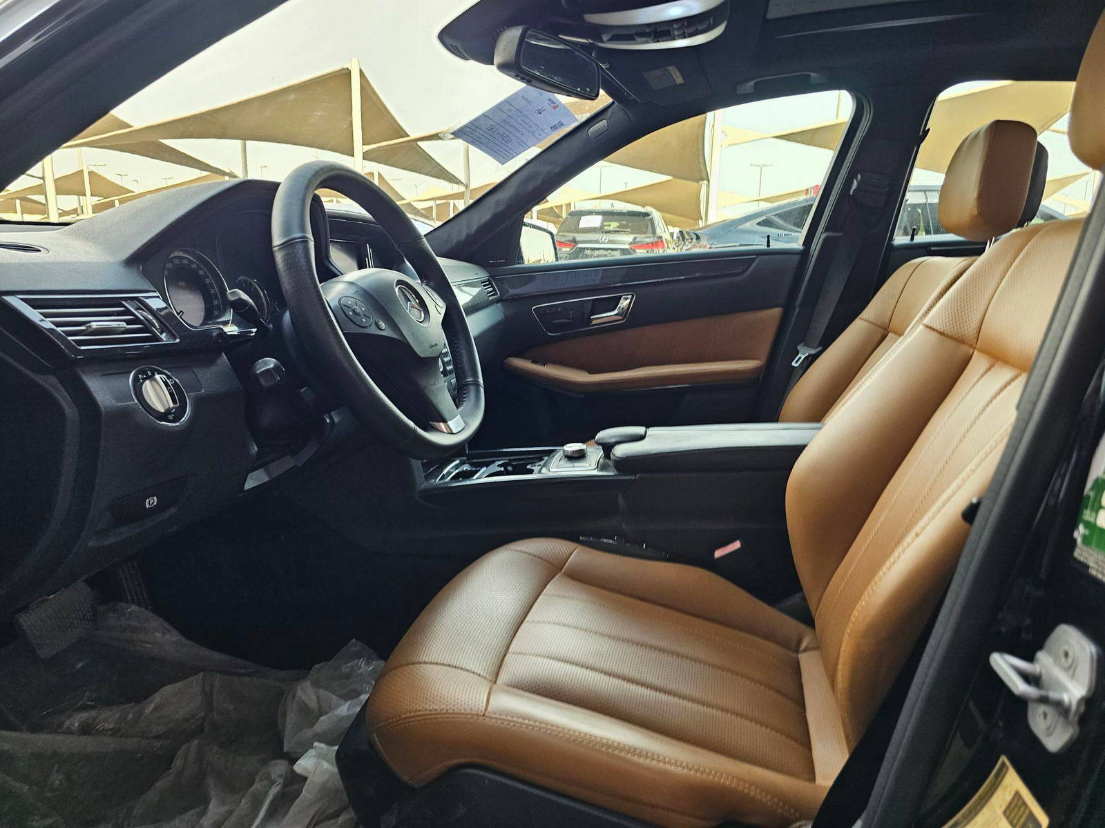 2010 MERCEDES BENZ E 550 — 170131 KM — Lot 4AA123681 — Souq - Marhaba Auctions Used Cars - Image 9