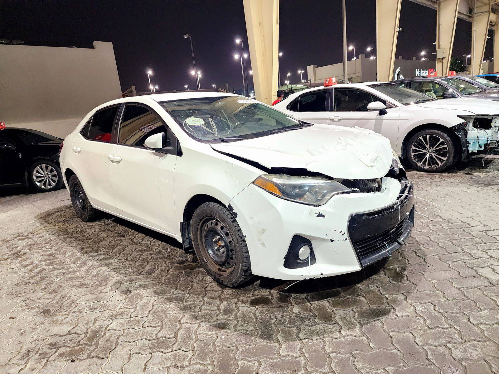 2016 TOYOTA COROLLA — 344943 KM — Lot 67252694 — Souq - Marhaba Auctions Used Cars - Image 4