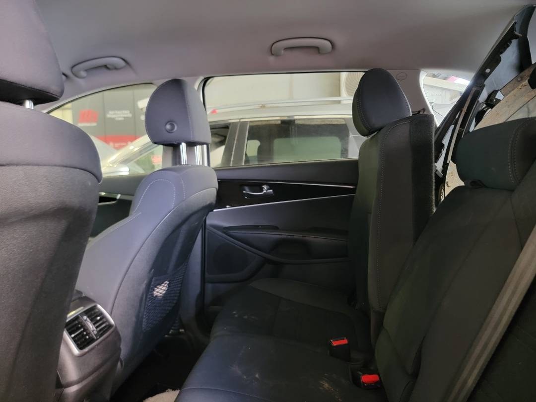 2019 KIA SORENTO — 45585 Miles — Lot 53878634 — Main - Marhaba Auctions Used Cars - Image 8