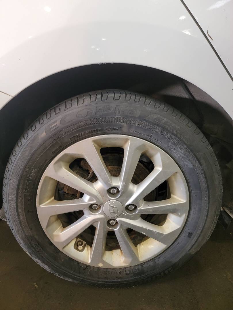 2019 HYUNDAI ACCENT — 120973 Miles — Lot E071250 - Marhaba Auctions Used Cars - Image 4