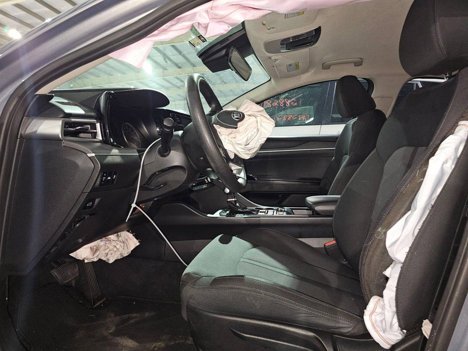 2021 KIA K5 — 96646 Miles — Lot MG047705 — Souq - Marhaba Auctions Used Cars - Image 8