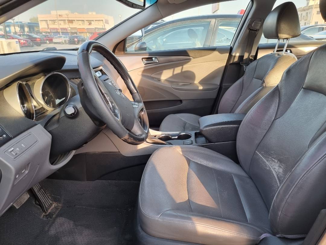 2012 HYUNDAI SONATA — 190920 Miles — Lot 125487 — Souq - Marhaba Auctions Used Cars - Image 6