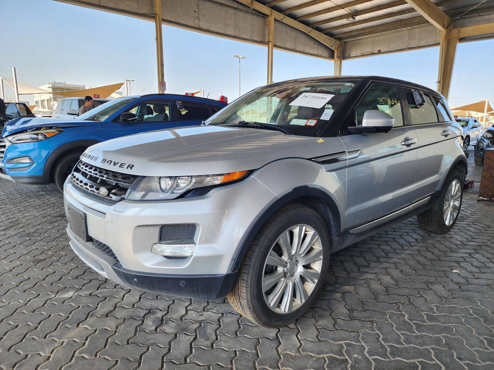 2014 LAND ROVER RANGE ROVER EVOQUE — 125729 Miles — Lot EH860232 — Souq - Marhaba Auctions Used Cars - Image 5