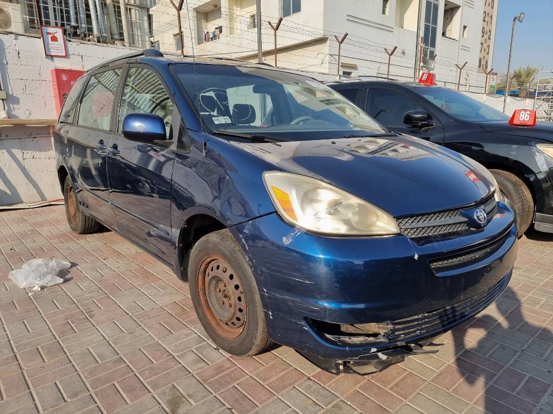 2005 TOYOTA SIENNA — 193474 Miles — Lot 125487 — Ind. 12 - Marhaba Auctions Used Cars - Image 3