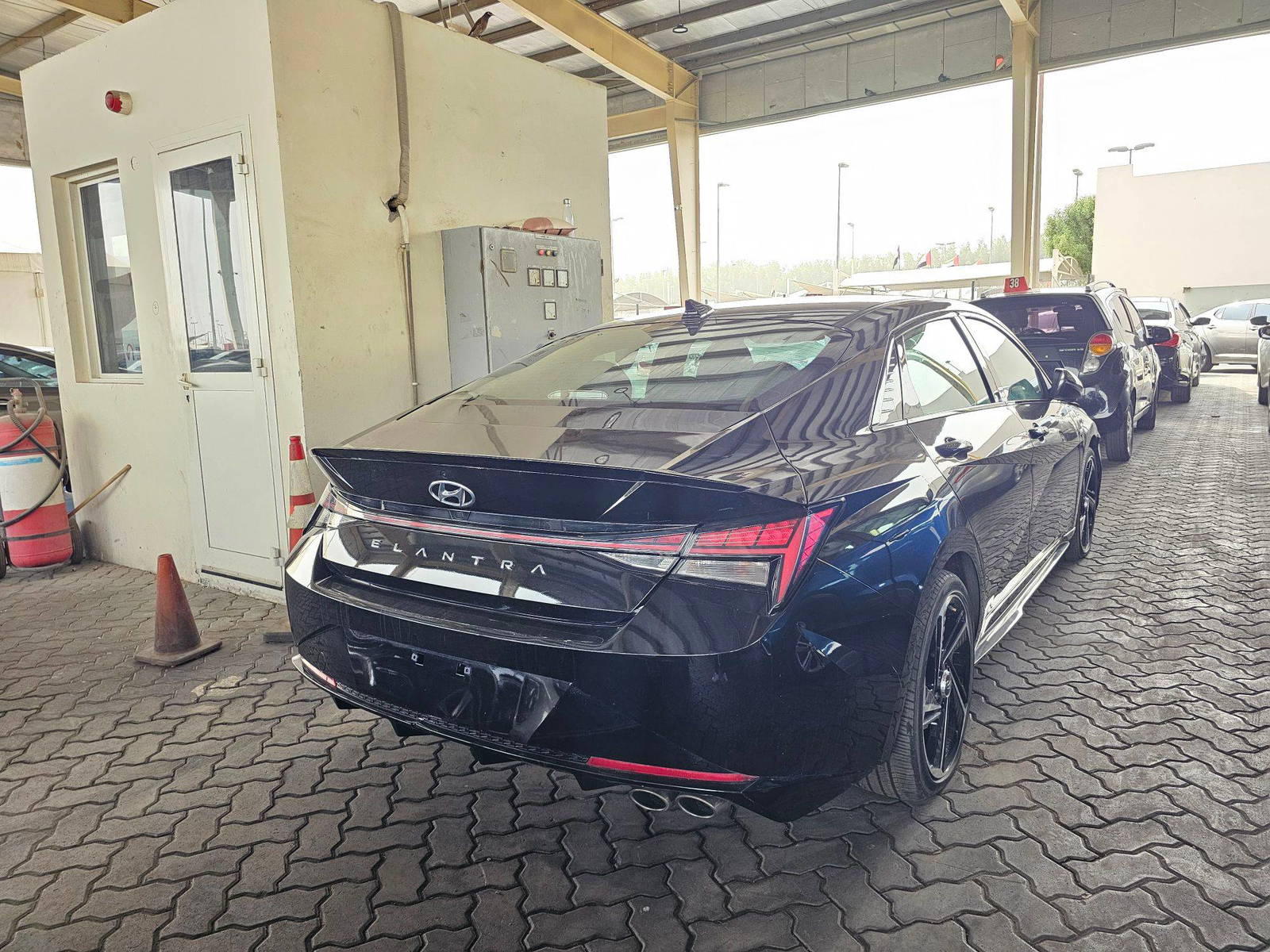 2022 HYUNDAI ELANTRA — 49113 KM — Lot 42245715 — Ind. 12 - Marhaba Auctions Used Cars - Image 3