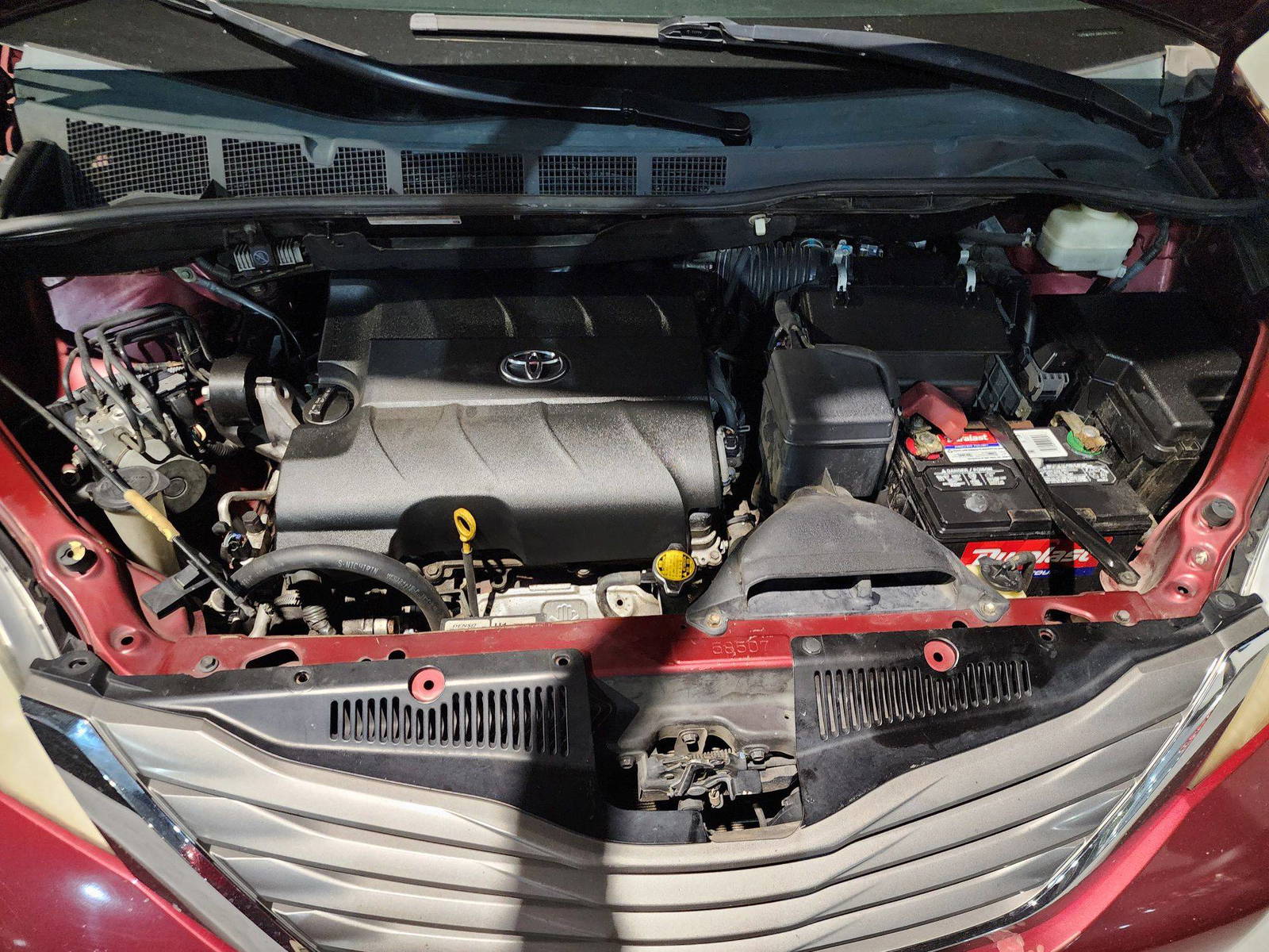 TOYOTA SIENNA 2011 - Marhaba Auction Used Cars - Image 9