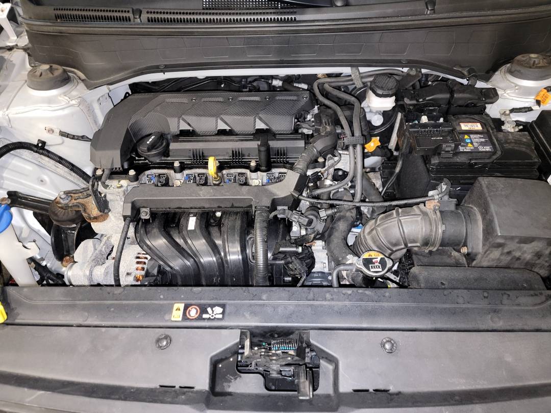 2020 HYUNDAI VENUE SEL — 51117 Miles — Lot 63521483 - Marhaba Auctions Used Cars - Image 5