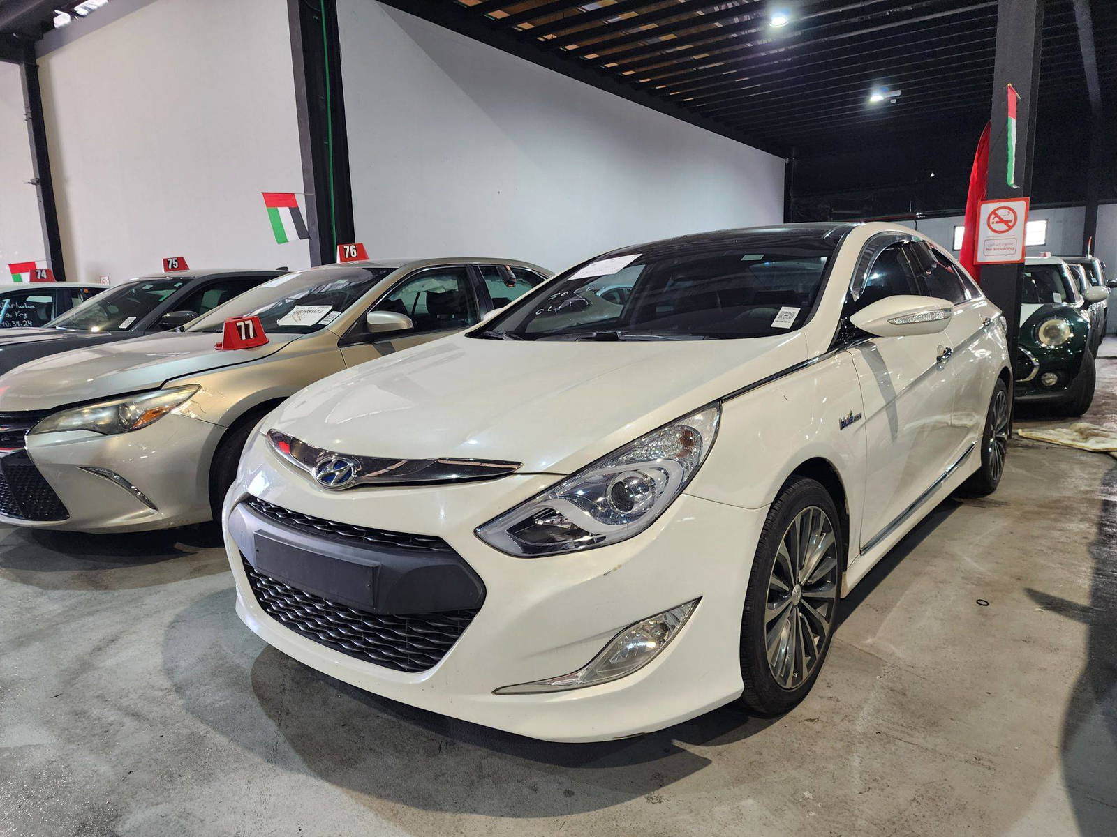 2012 HYUNDAI SONATA — 191807 KM — Lot 13108 — Al Quoz - Marhaba Auctions Used Cars - Image 4