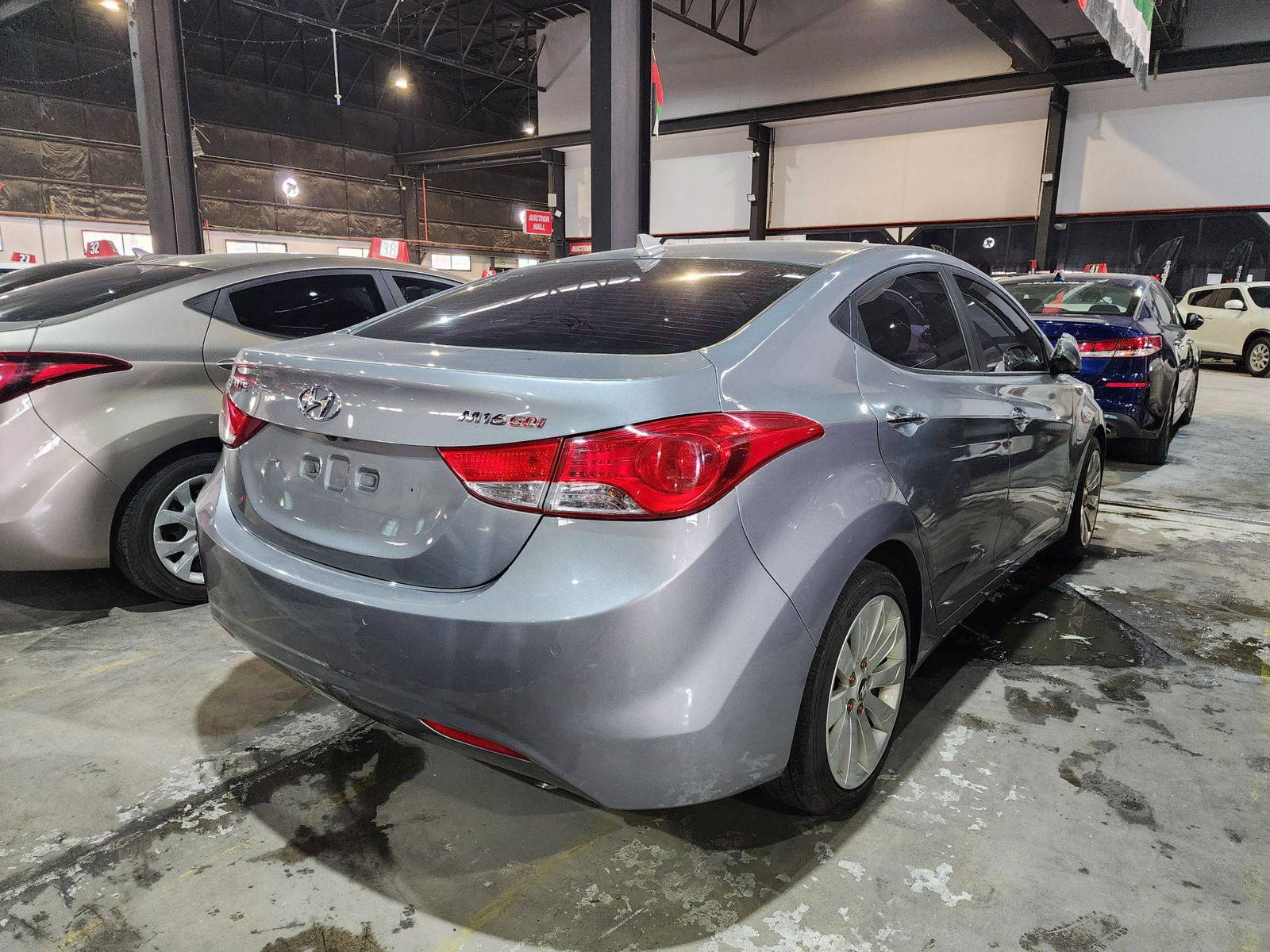 2012 HYUNDAI AVANTE — 156827 KM — Lot 354535 — Al Quoz - Marhaba Auctions Used Cars - Image 3