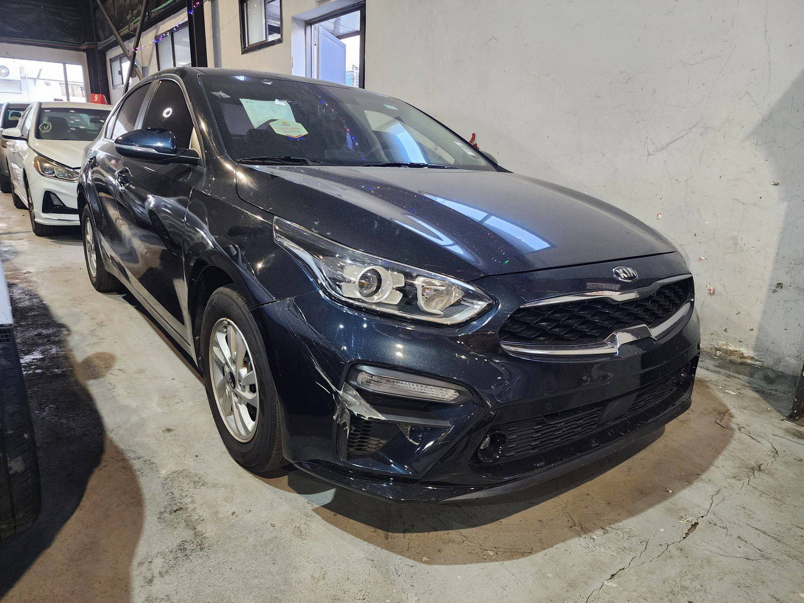 2019 KIA K3 — 184552 KM — Lot 808654 — Al Quoz - Marhaba Auctions Used Cars - Image 3