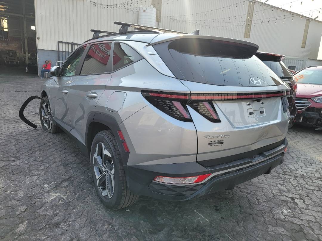 2024 HYUNDAI TUCSON — 5838 Miles — Lot 88537465 — Al Surrah - Marhaba Auctions Used Cars - Image 4