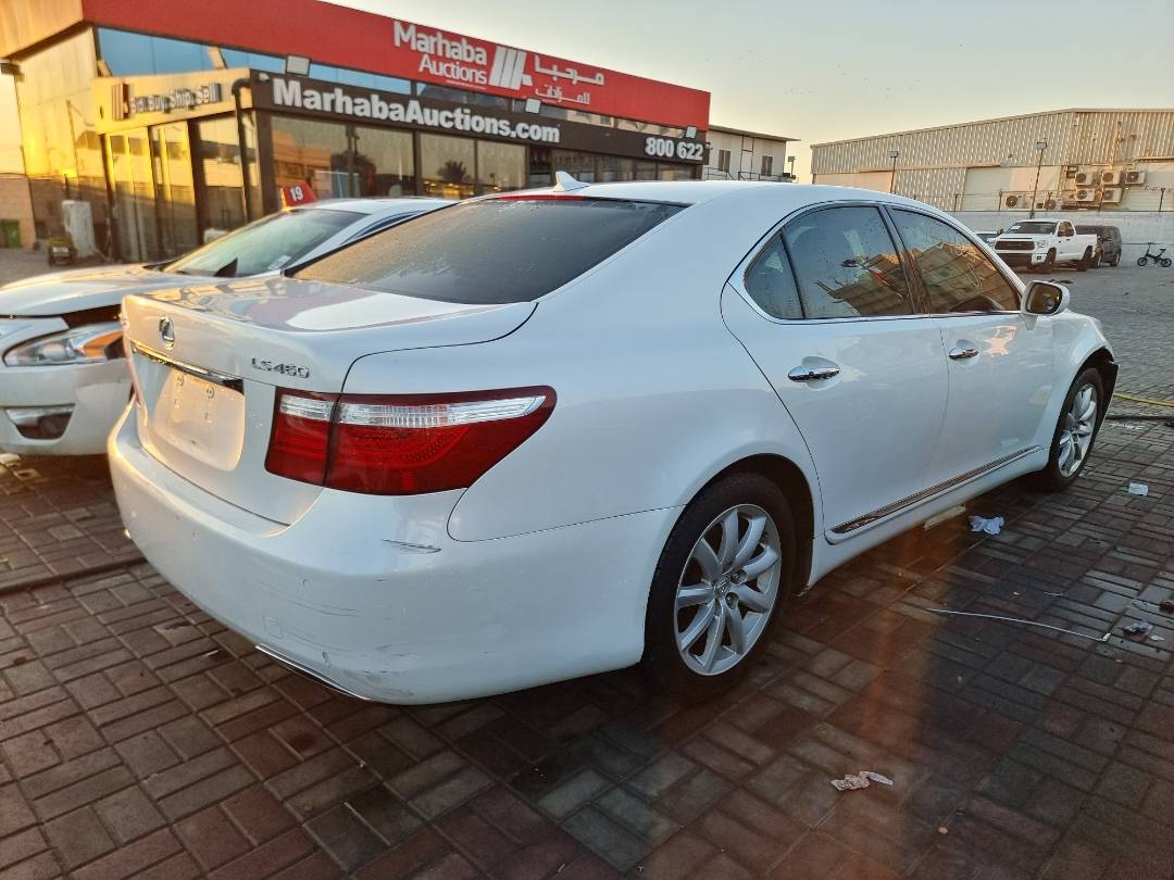 2008 LEXUS LS 460 — 185547 Miles — Lot 125487 — Ind. 12 - Marhaba Auctions Used Cars - Image 4