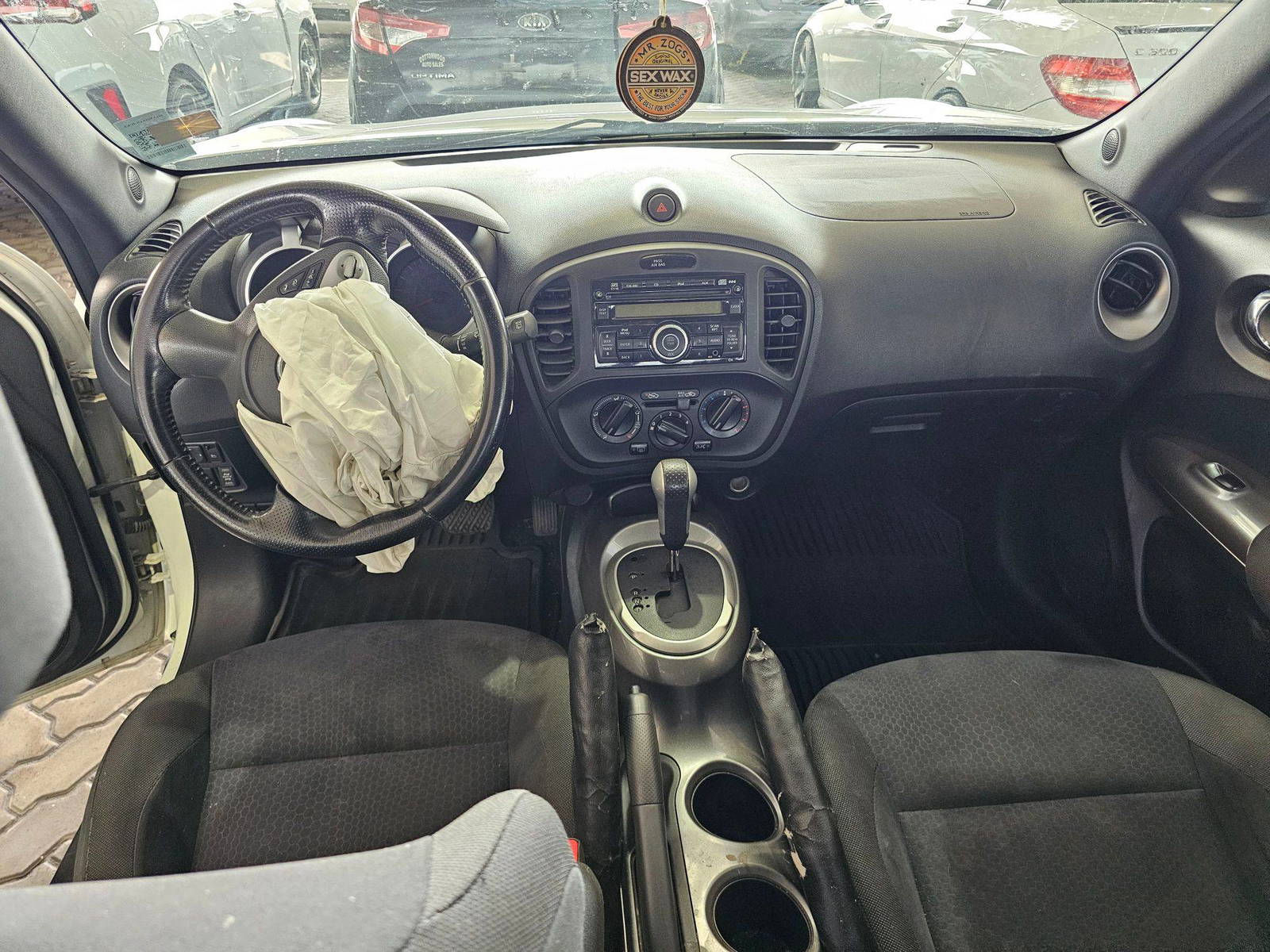 2013 NISSAN JUKE — 158933 KM — Lot 40011743 — Souq - Marhaba Auctions Used Cars - Image 6