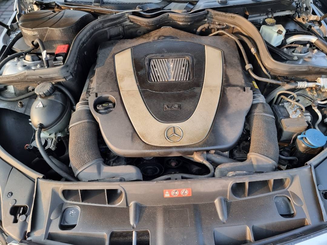 MERCEDES BENZ C300 2011 - Marhaba Auction Used Cars - Image 11