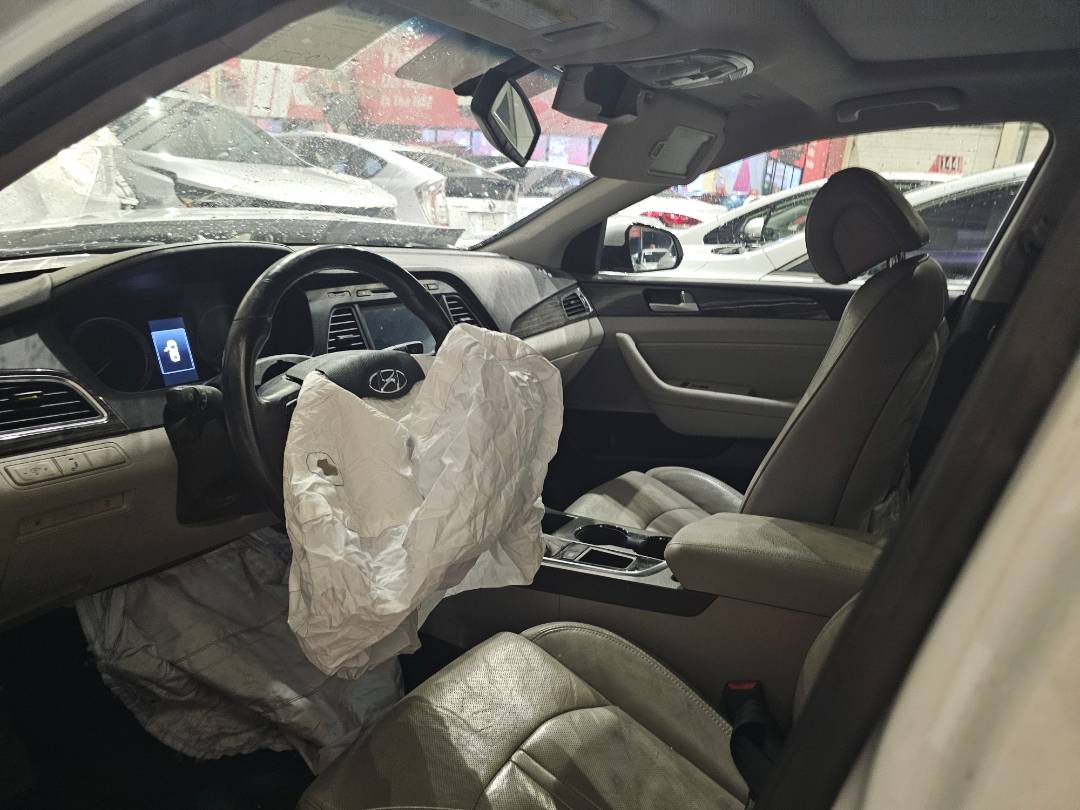 2015 HYUNDAI SONATA — 170377 Miles — Lot 42963694 — Main - Marhaba Auctions Used Cars - Image 10
