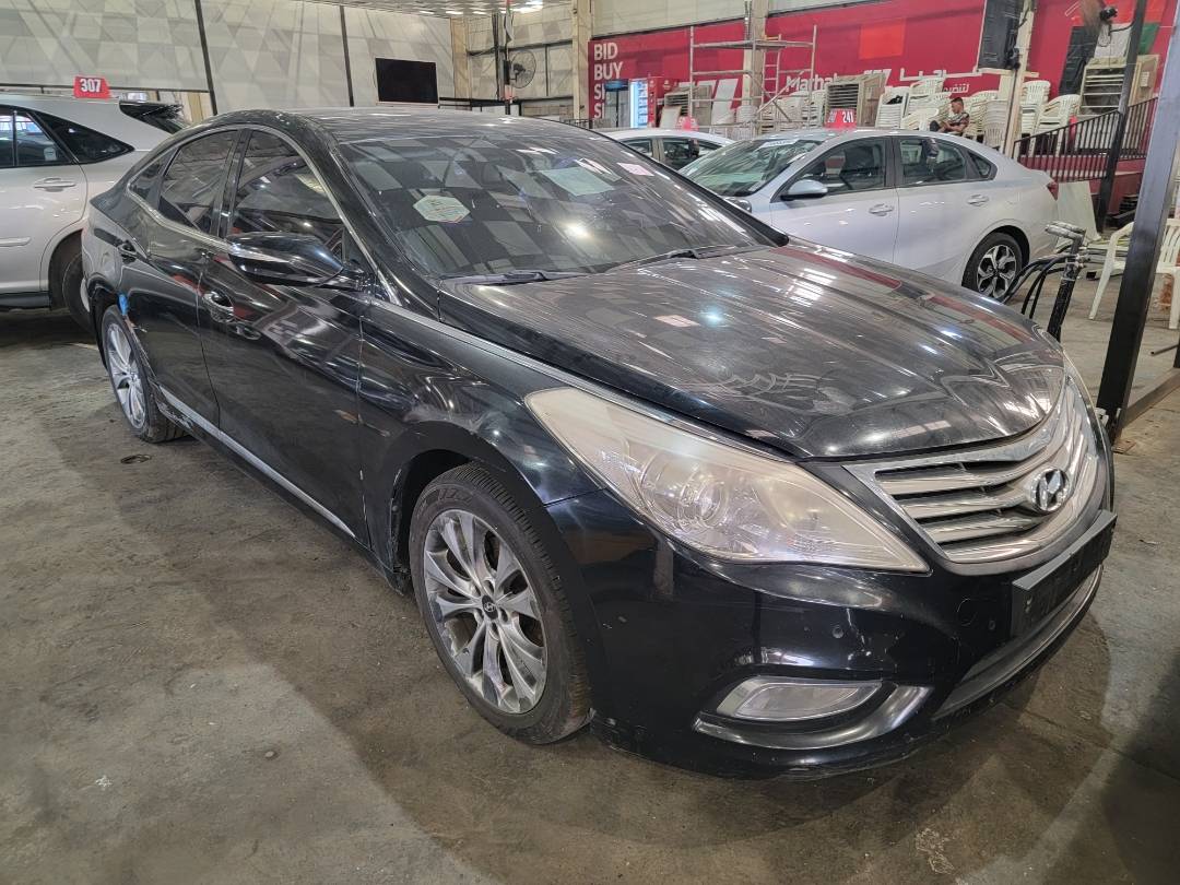 2012 HYUNDAI GRANDEUR — 203108 KM — Lot 113678 — Main - Marhaba Auctions Used Cars - Image 6