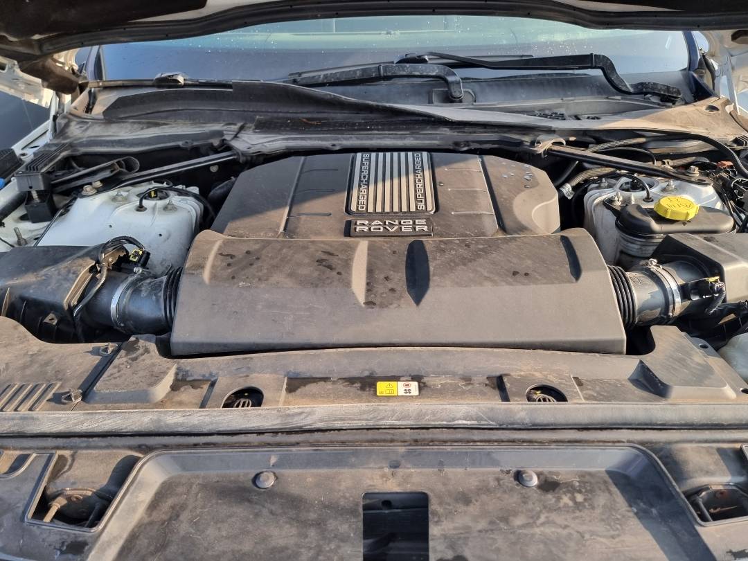 LAND ROVER RANGE ROVER SPORT AUTOBIOGRAPHY 2014 - Marhaba Auction Used Cars - Image 10