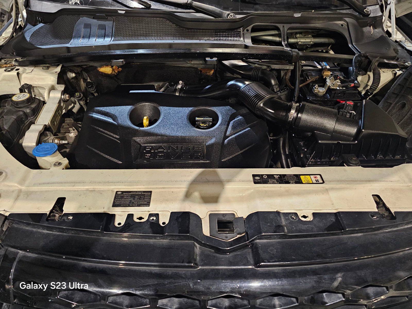 LAND ROVER RANGE ROVER EVOQUE PURE 2012 - Marhaba Auction Used Cars - Image 11