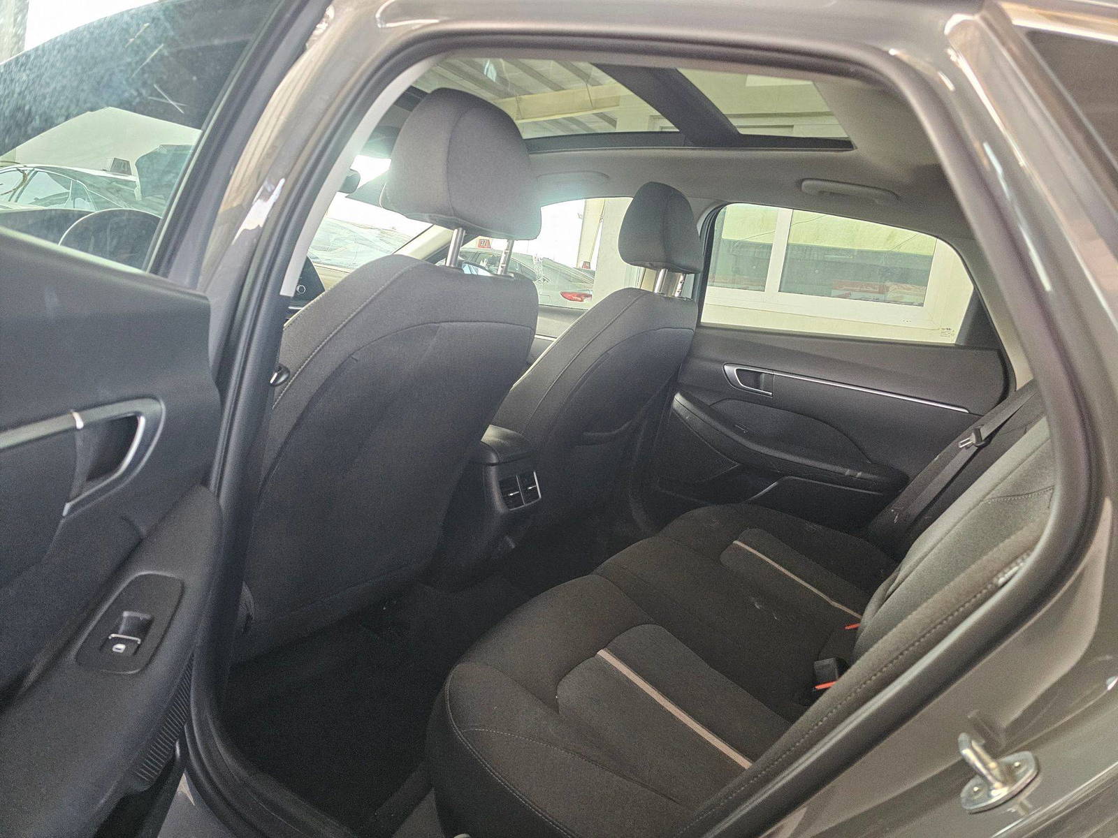 HYUNDAI SONATA 2021 - Marhaba Auction Used Cars - Image 6