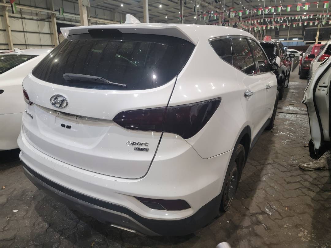 HYUNDAI SANTA FE 2017 - Marhaba Auction Used Cars - Image 5