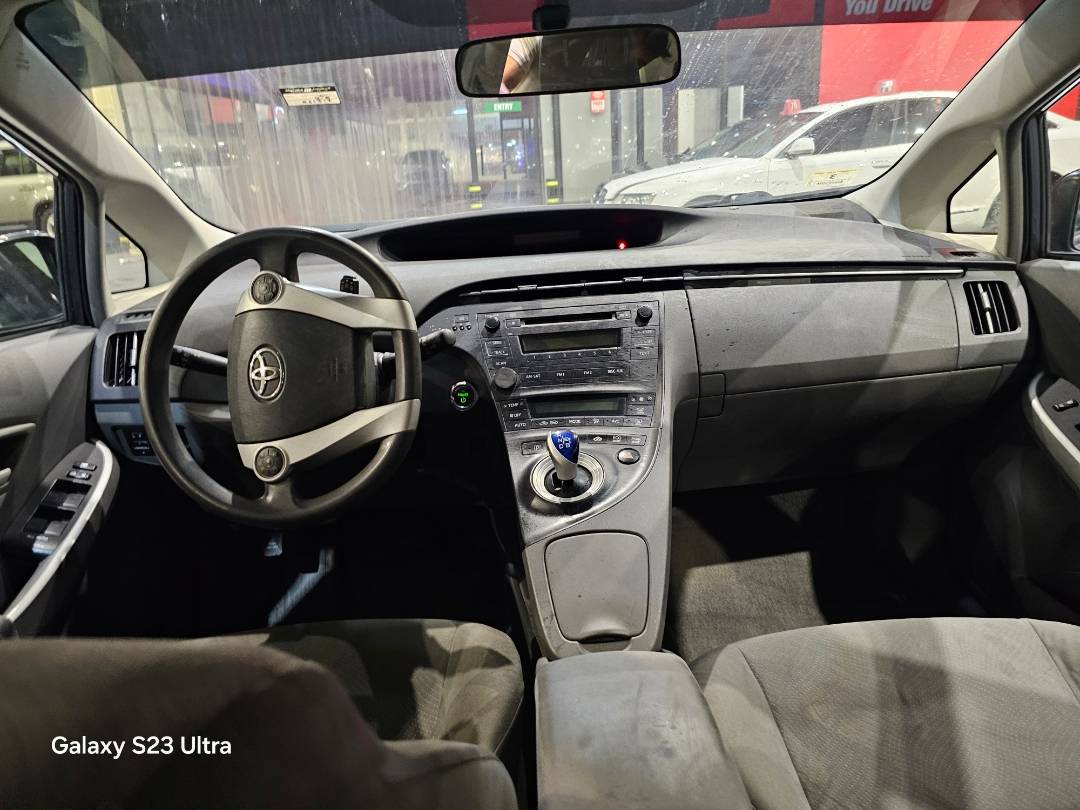 TOYOTA PRIUS 2010 - Marhaba Auction Used Cars - Image 8