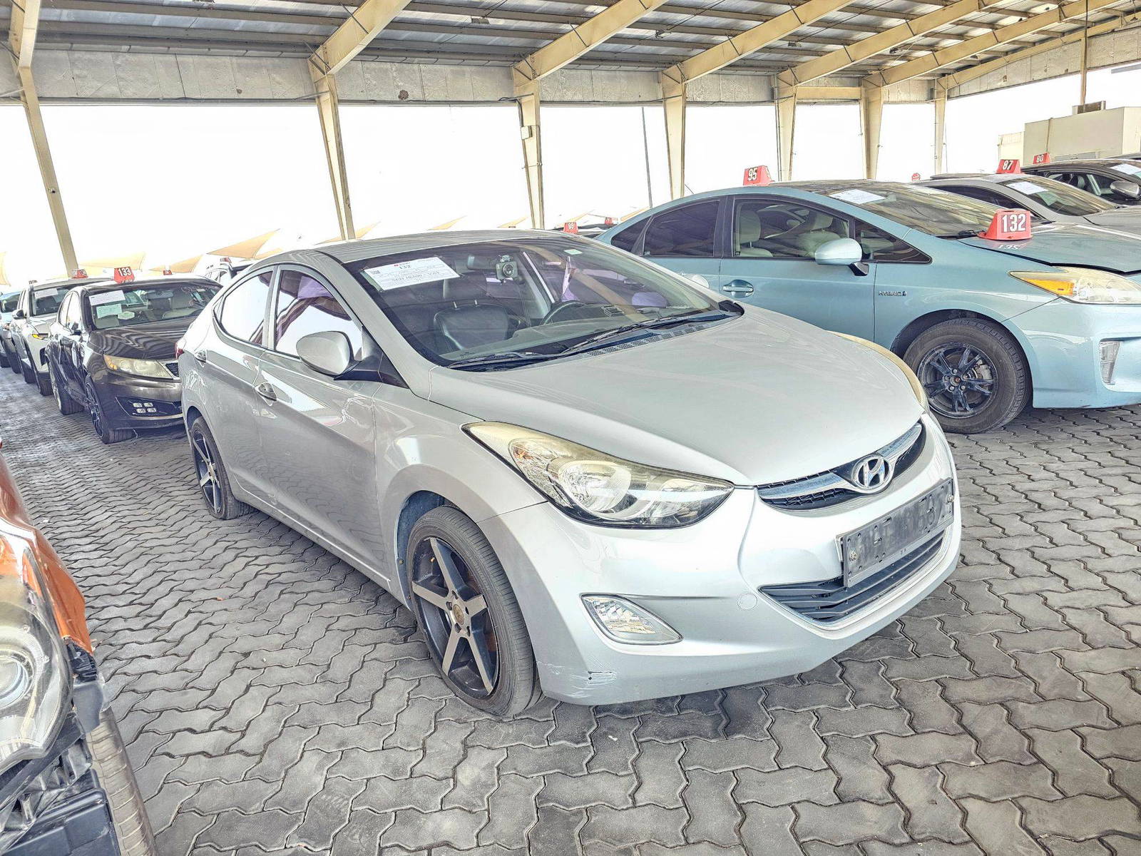 2011 HYUNDAI AVANTE — 136273 KM — Lot 166742 — Ind. 12 - Marhaba Auctions Used Cars - Image 3