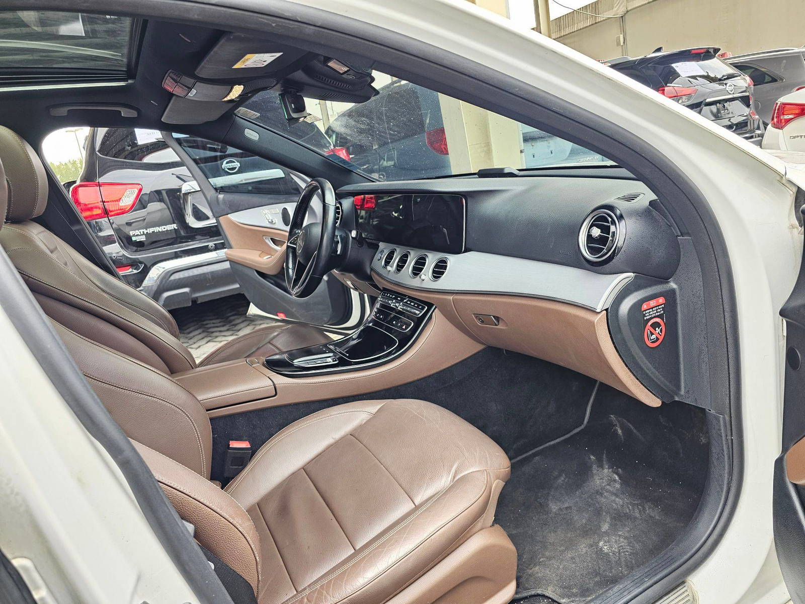 MERCEDES BENZ E-250 2021 - Marhaba Auction Used Cars - Image 8