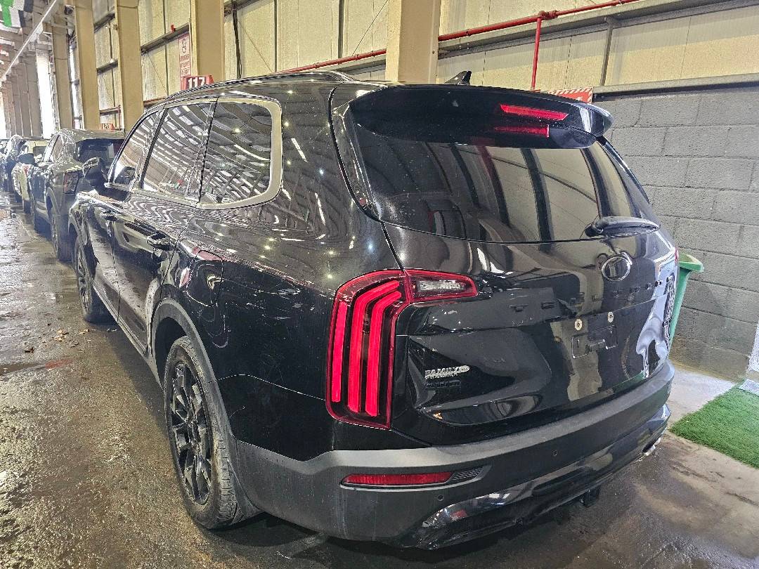 KIA TELLURIDE