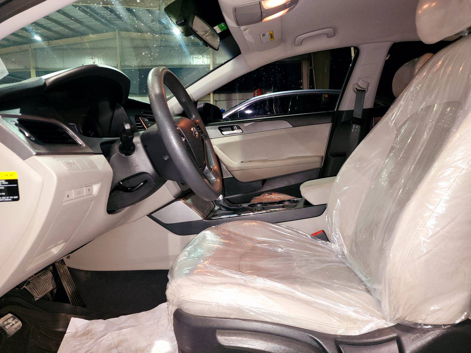 2015 HYUNDAI SONATA — 156697 Miles — Lot FH153898 — Souq - Marhaba Auctions Used Cars - Image 8