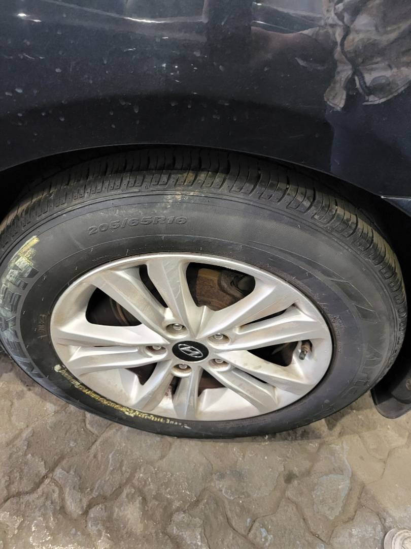 2013 HYUNDAI SONATA — 208086 Miles — Lot DH558895 — Main - Marhaba Auctions Used Cars - Image 9