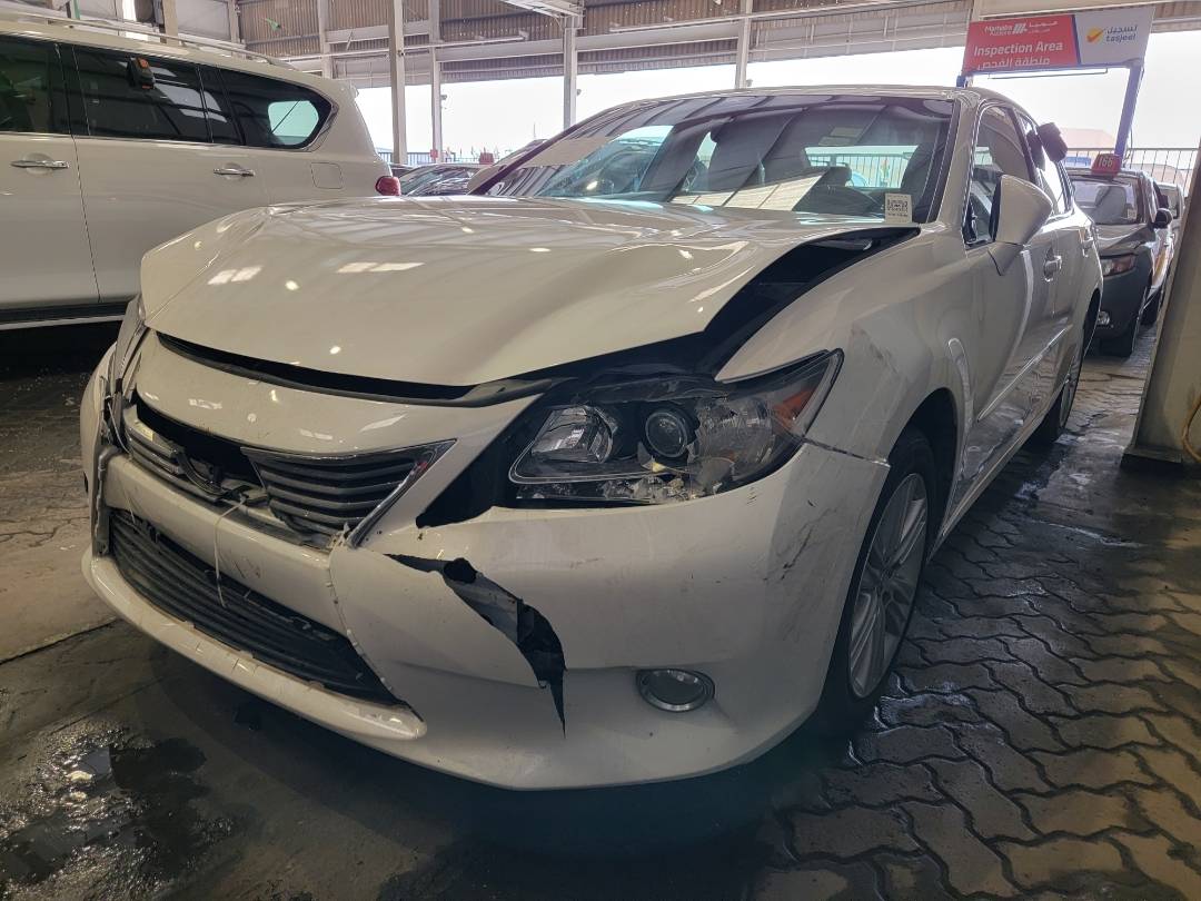 2013 LEXUS ES 350 — 151478 Miles — Lot 8D2040783 — Main - Marhaba Auctions Used Cars - Image 4