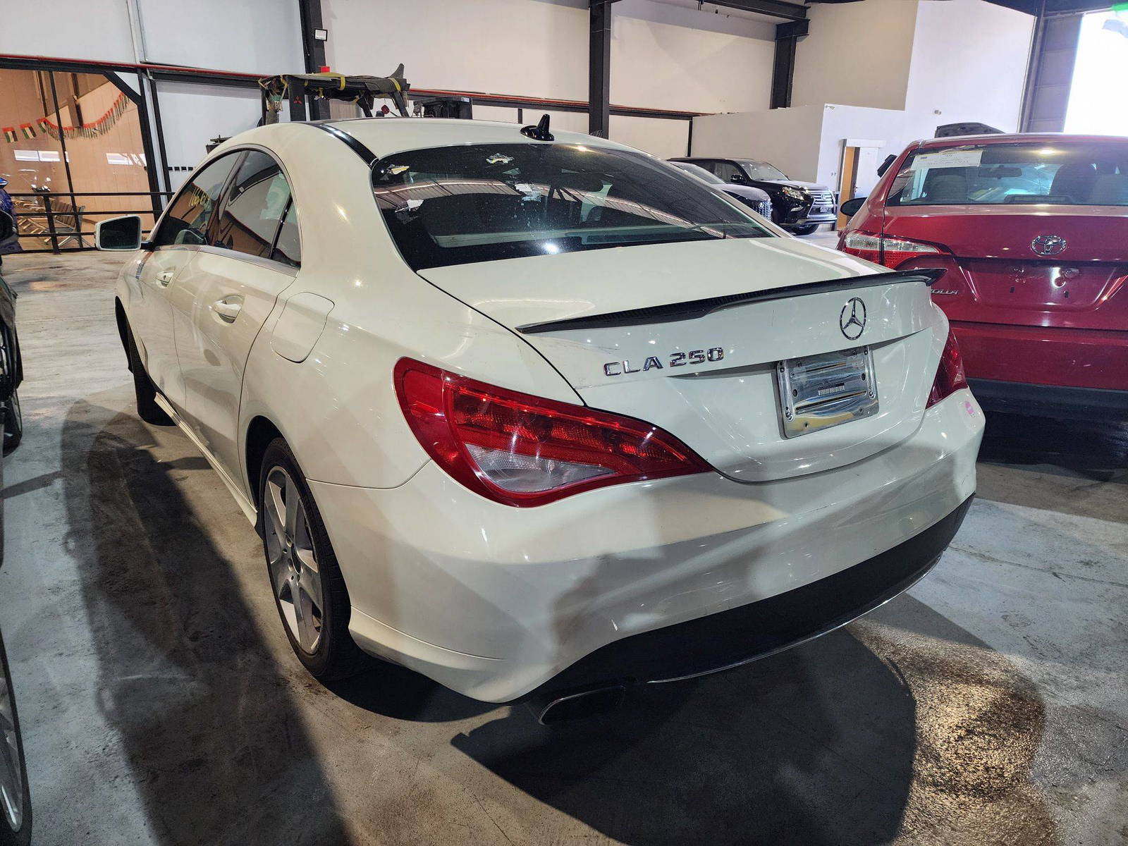 2016 MERCEDES BENZ CLA 250 — 166614 Miles — Lot 84399964 — Souq - Marhaba Auctions Used Cars - Image 5